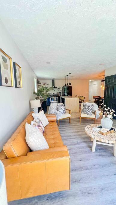 Southern Charm 3Br Fire Pit Pool Table 7Beds 塞维尔维尔 外观 照片